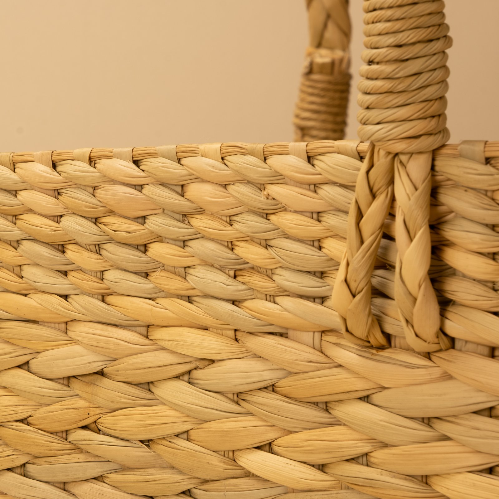 lattice weave market basket