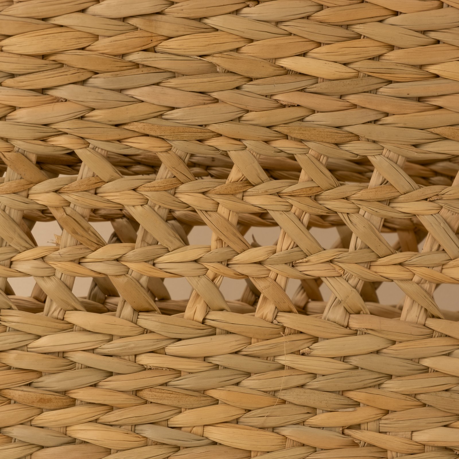 lattice weave market basket
