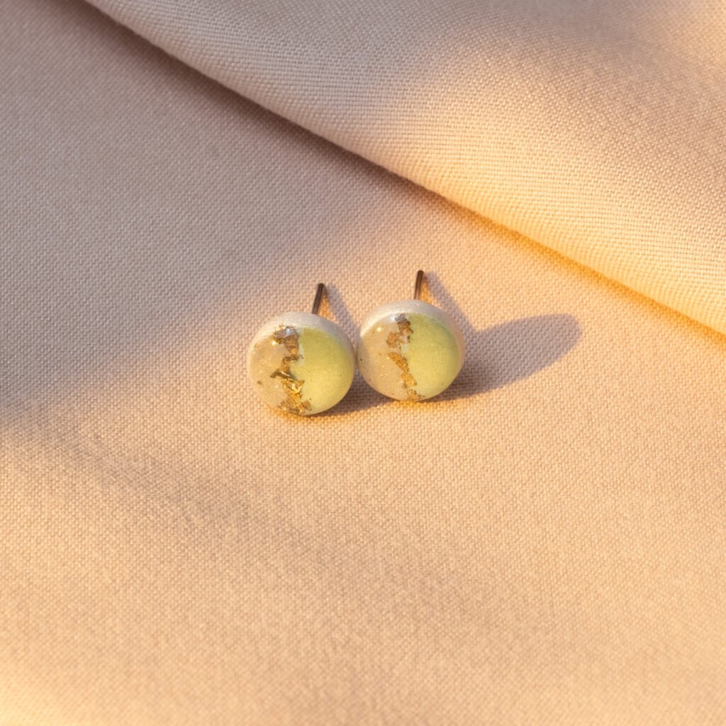 gold dust studs
