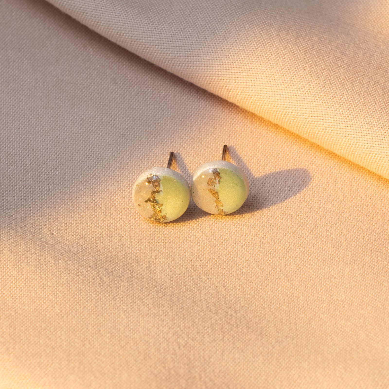 gold dust studs