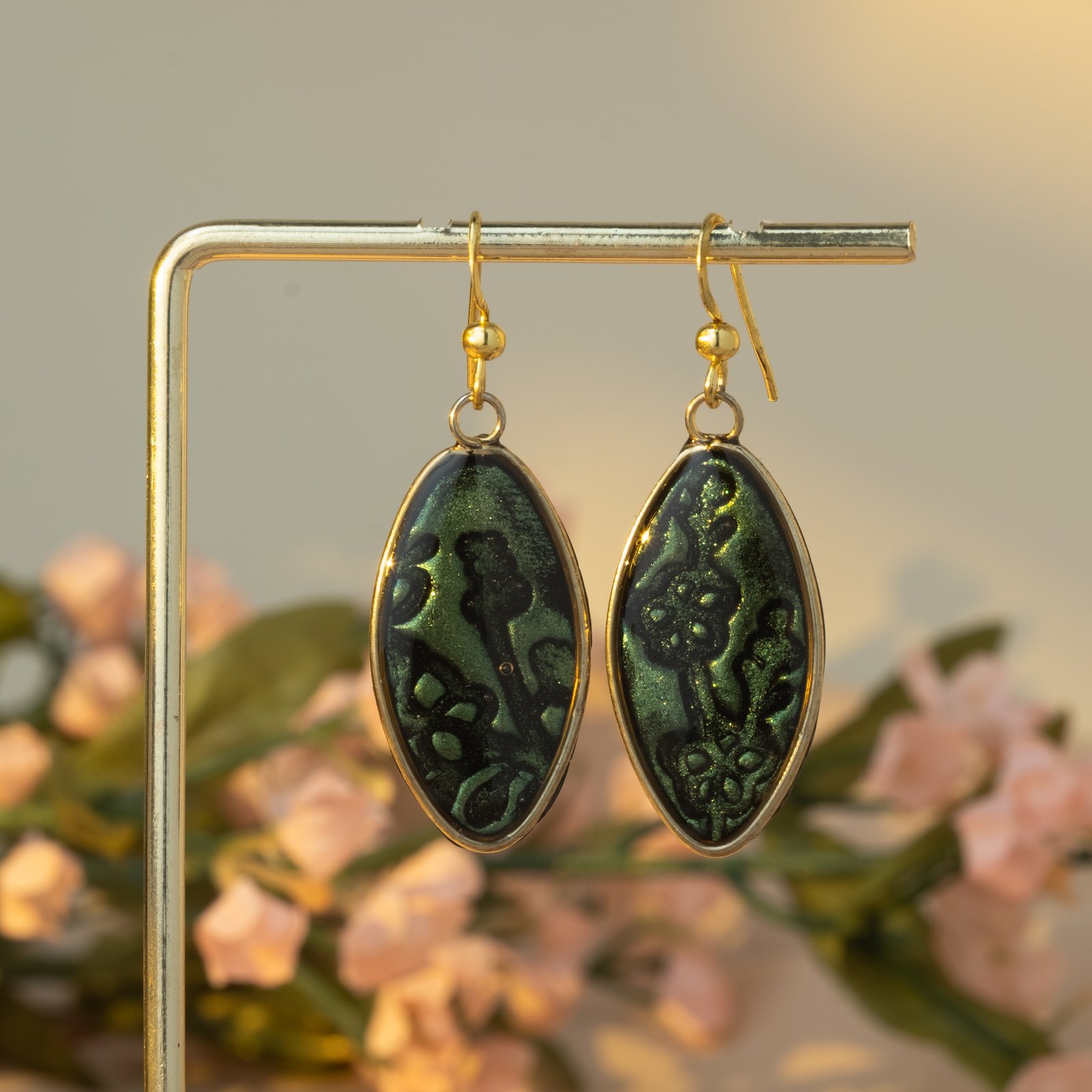 framed marquise earrings 137 4146 x 4146