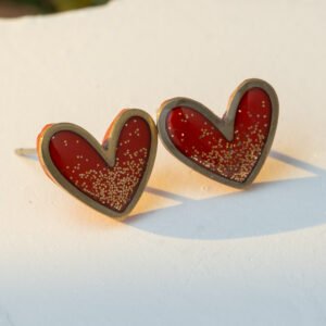 glitter framed heart studs 15 4160 x 4160