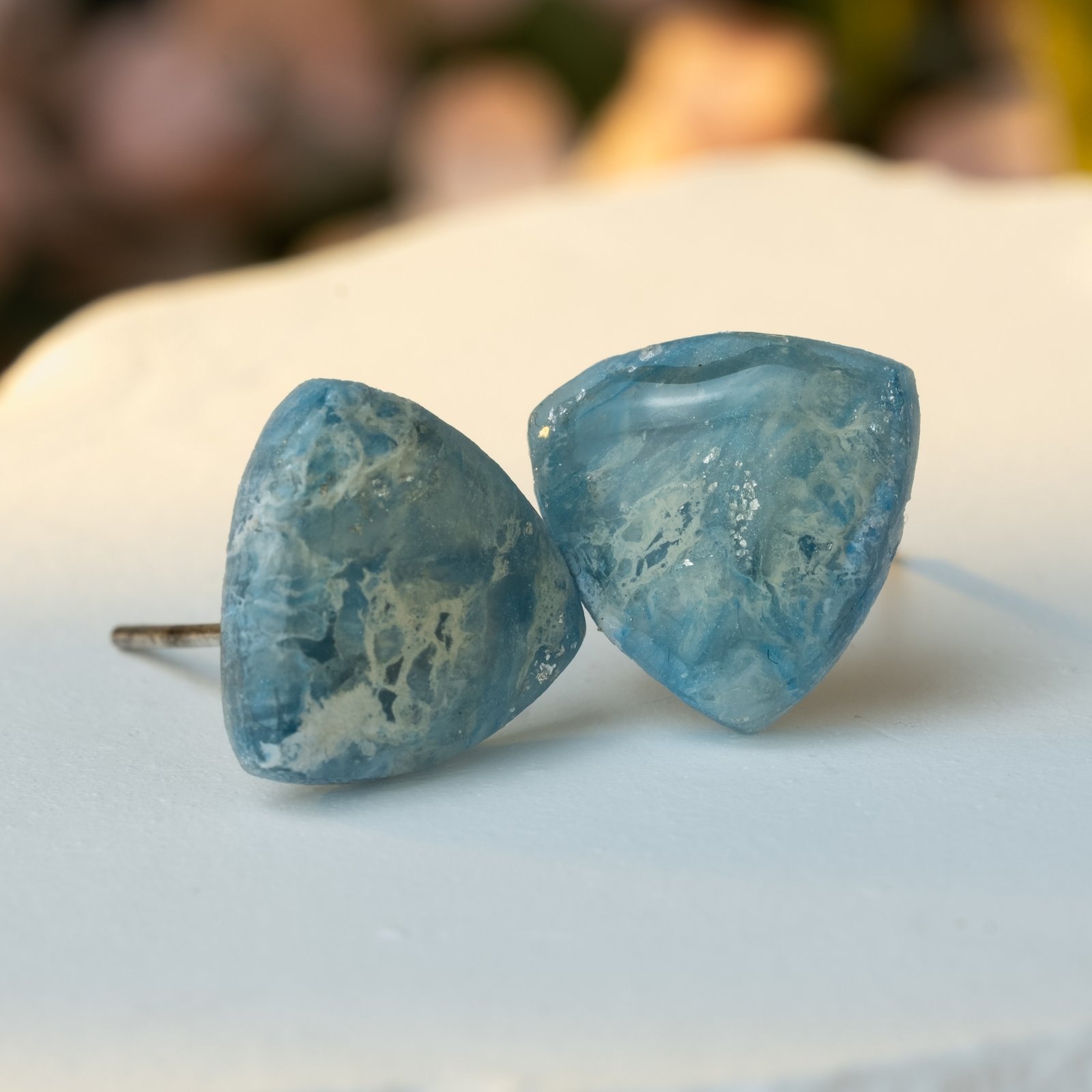 marble triangle studs 47 4160 x 4160