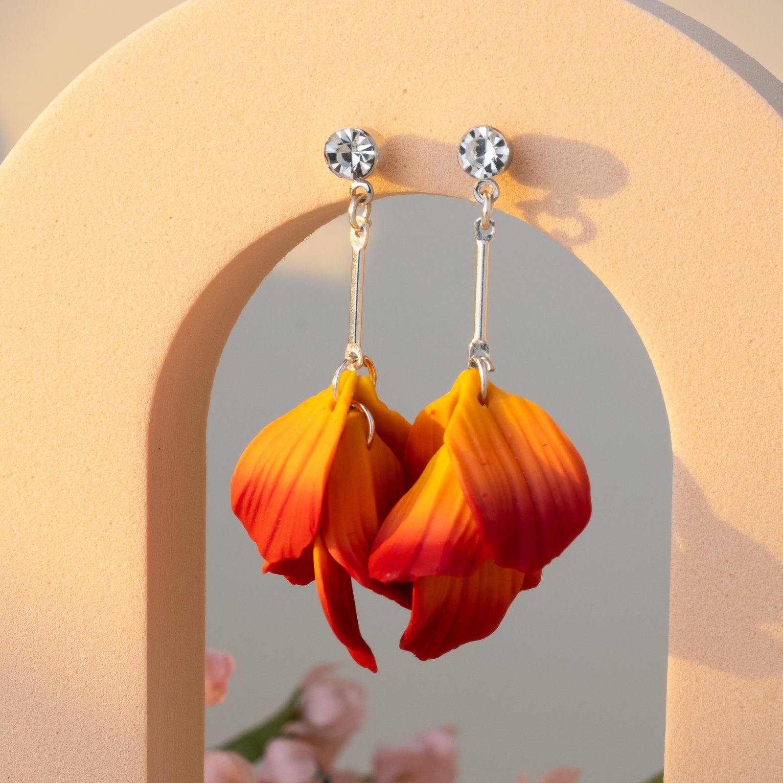 petal cluster studs 98 3464 x 3464